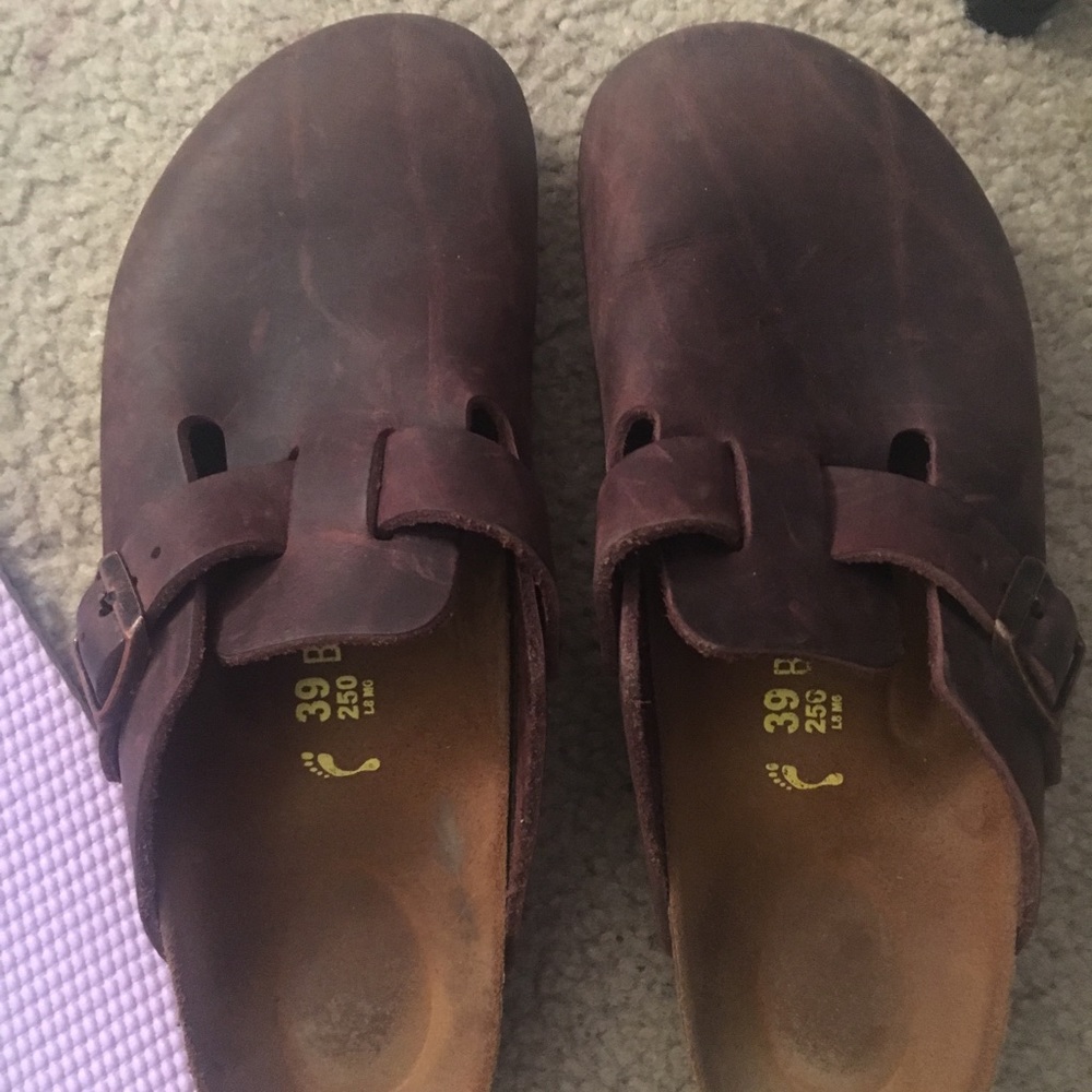 Birkenstock’s. Basically brand new.